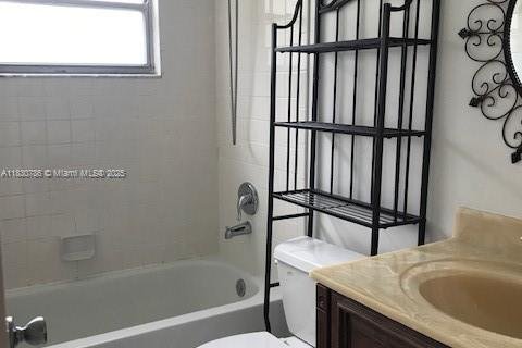 Купить кондоминиум в Пемброк-Пайнс, Флорида 2 комнаты, 88.63м2, № 2022190 - фото 13