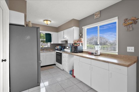 Casa en venta en Port St. Lucie, Florida, 3 dormitorios, 125.23 m2 № 2249330 - foto 20