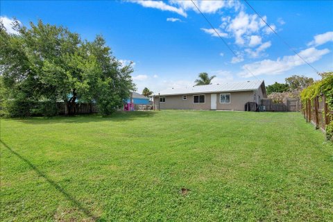 Casa en venta en Port St. Lucie, Florida, 3 dormitorios, 125.23 m2 № 2249330 - foto 4