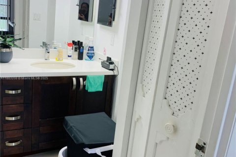 Снять в аренду кондоминиум в Авентура, Флорида 2 спальни, 92.34м2, № 1991835 - фото 12
