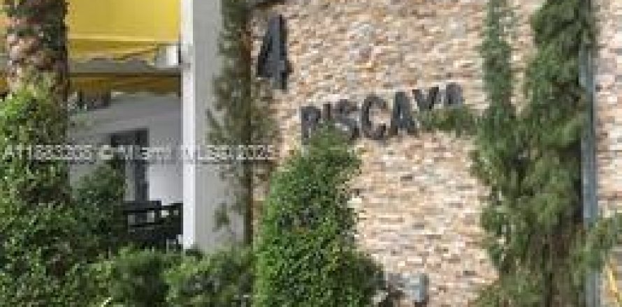 Кондоминиум с 2 спальнями в Авентура, Флорида № 1991835