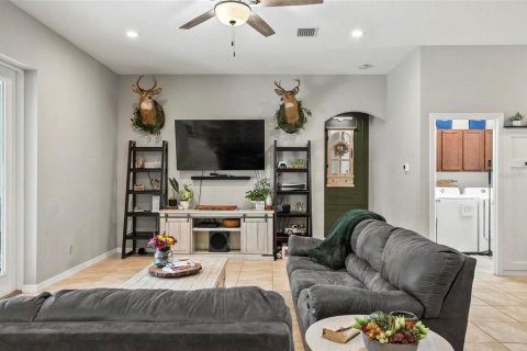 Casa en venta en Bunnell, Florida, 3 dormitorios, 170.75 m2 № 1655741 - foto 23