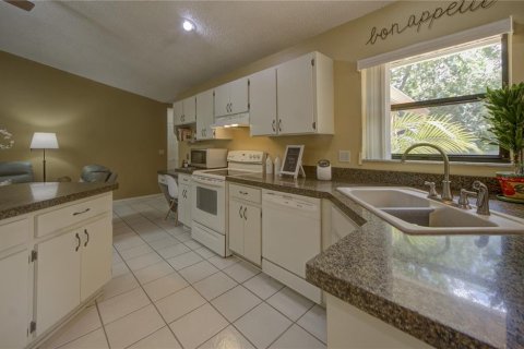 Villa ou maison à vendre à Tampa, Floride: 4 chambres, 165.92 m2 № 1612680 - photo 25