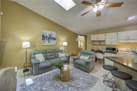 Villa ou maison à vendre à Tampa, Floride: 4 chambres, 165.92 m2 № 1612680 - photo 16