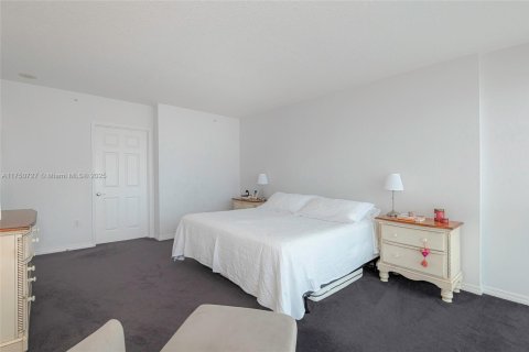 Condominio en venta en Aventura, Florida, 2 dormitorios, 154.22 m2 № 1980863 - foto 15