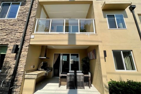 Купить таунхаус в Киссимми, Флорида 7 комнат, 222.59м2, № 1767226 - фото 26