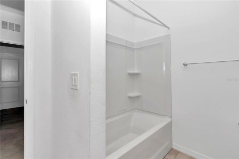 House in Ocala, Florida 3 bedrooms, 172.43 sq.m. № 1784278 - photo 15