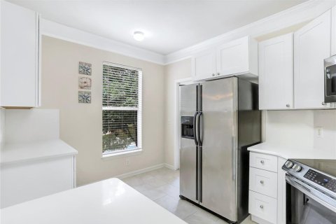 Condo in Orlando, Florida, 3 bedrooms  № 1630906 - photo 13