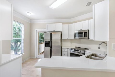 Condo in Orlando, Florida, 3 bedrooms  № 1630906 - photo 9