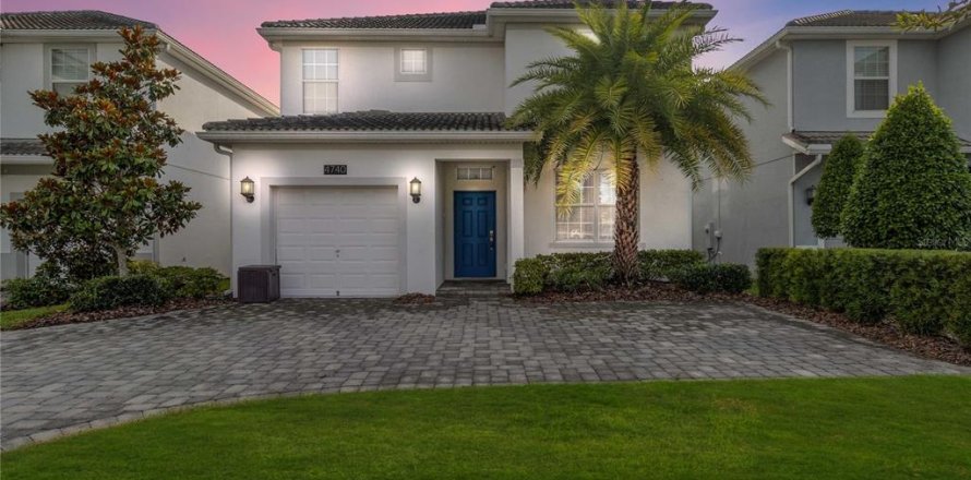 House in STOREY LAKE in Kissimmee, Florida 5 bedrooms, 286.23 sq.m. № 1754541