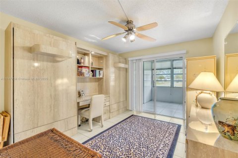Condo in Deerfield Beach, Florida, 2 bedrooms  № 1862992 - photo 21