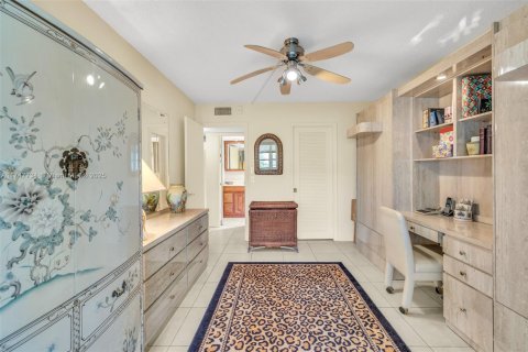 Condo in Deerfield Beach, Florida, 2 bedrooms  № 1862992 - photo 22