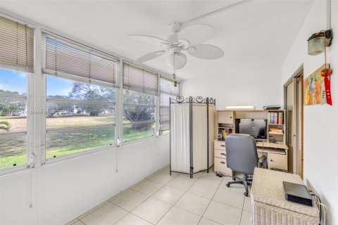 Condo in Deerfield Beach, Florida, 2 bedrooms  № 1862992 - photo 23
