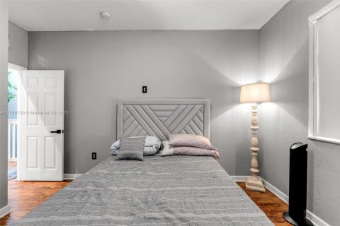 Townhouse in Miami, Florida 3 bedrooms, 155.15 sq.m. № 1584997 - photo 19