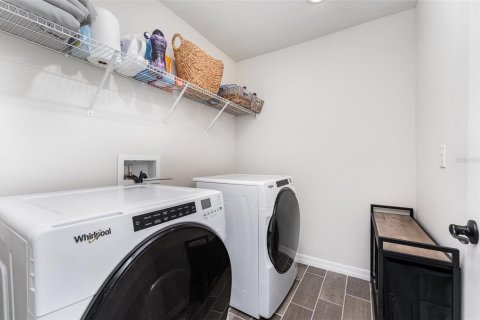 Casa en alquiler en Riverview, Florida, 4 dormitorios, 221.57 m2 № 1912260 - foto 25