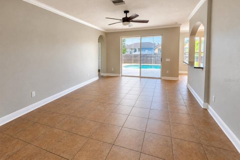 House in Brandon, Florida 5 bedrooms, 320.7 sq.m. № 2416885 - photo 30