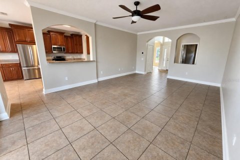 House in Brandon, Florida 5 bedrooms, 320.7 sq.m. № 2416885 - photo 21