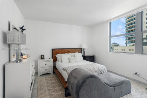 Condo in Miami Beach, Florida, 1 bedroom  № 1735942 - photo 9
