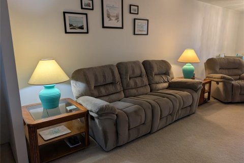 Condo in Bradenton, Florida, 2 bedrooms № 2110232 - photo 8
