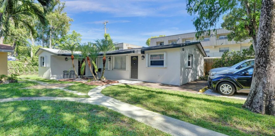 House in Oakland Park, Florida 1 bedroom, 74.32 sq.m. № 2247163