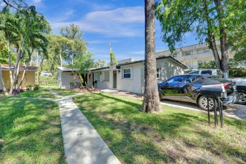 House in Oakland Park, Florida 1 bedroom, 74.32 sq.m. № 2247163 - photo 12