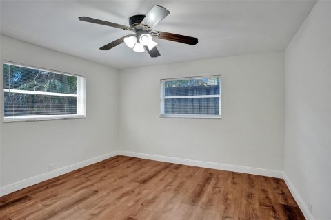 House in Oakland Park, Florida 1 bedroom, 74.32 sq.m. № 2247163 - photo 6