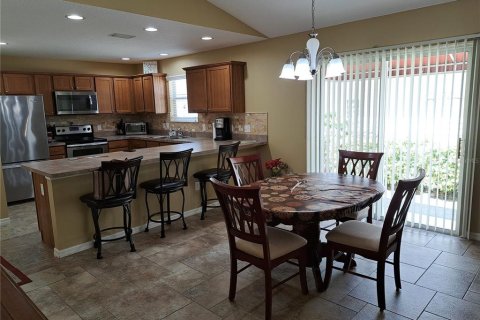 Casa en alquiler en The Villages, Florida, 2 dormitorios, 107.02 m2 № 1912735 - foto 11