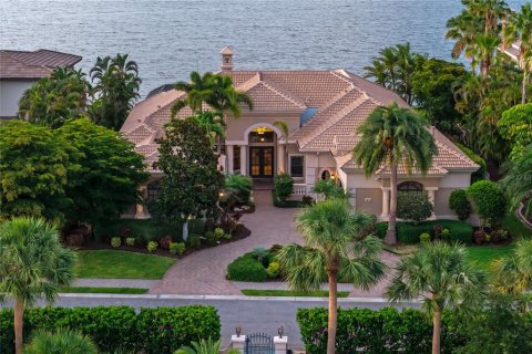 Casa en venta en Bradenton, Florida, 4 dormitorios, 410.07 m2 № 2237424 - foto 2