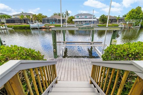 Casa en venta en Bradenton, Florida, 4 dormitorios, 410.07 m2 № 2237424 - foto 11