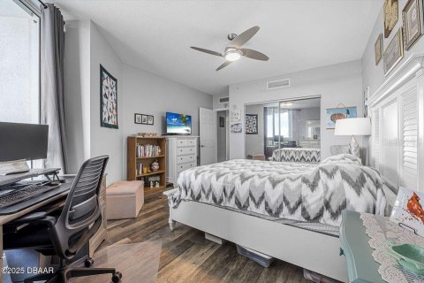 Condo in Holly Hill, Florida, 2 bedrooms  № 1517361 - photo 8
