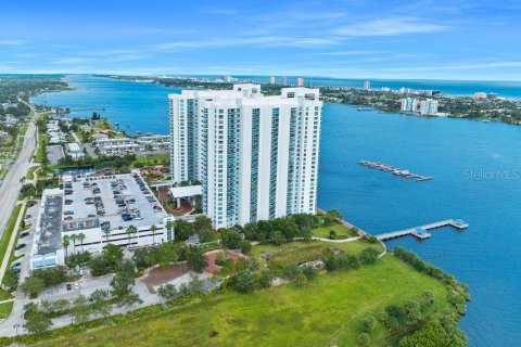 Condo in Holly Hill, Florida, 2 bedrooms  № 1517361 - photo 1