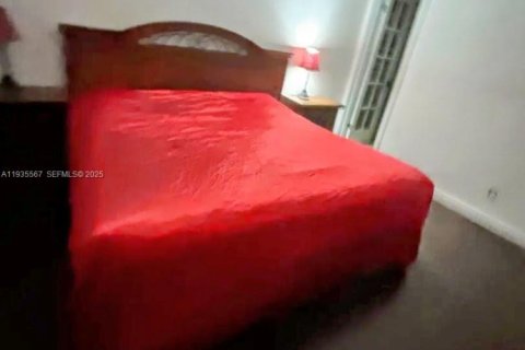 Casa en venta en North Lauderdale, Florida, 3 dormitorios, 106.93 m2 № 1993630 - foto 8