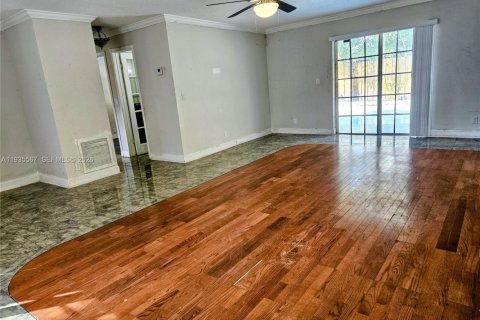 Casa en venta en North Lauderdale, Florida, 3 dormitorios, 106.93 m2 № 1993630 - foto 12