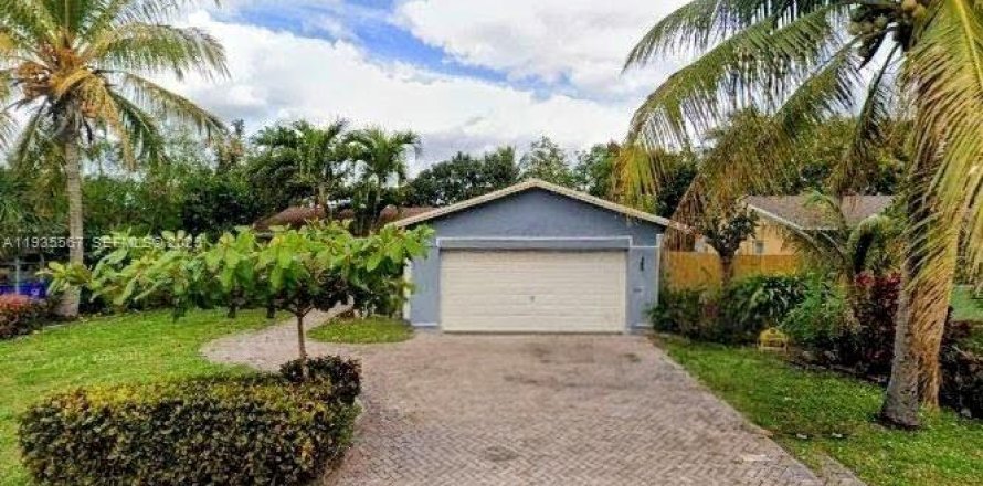 Casa en North Lauderdale, Florida 3 dormitorios, 106.93 m2 № 1993630