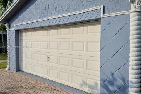 Casa en venta en North Lauderdale, Florida, 3 dormitorios, 106.93 m2 № 1993630 - foto 14