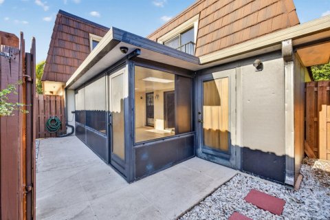 Touwnhouse à vendre à Stuart, Floride: 2 chambres, 119.66 m2 № 2085184 - photo 4