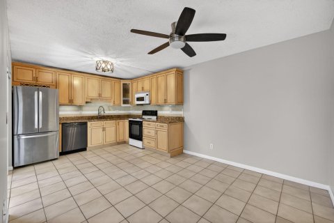 Touwnhouse à vendre à Stuart, Floride: 2 chambres, 119.66 m2 № 2085184 - photo 12