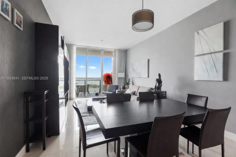 Copropriété à louer à North Bay Village, Floride: 2 chambres, 130.99 m2 № 2153273 - photo 7