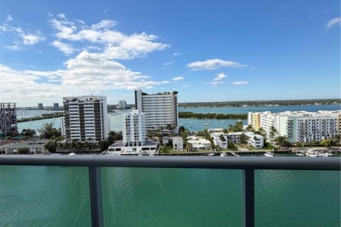 Copropriété à louer à North Bay Village, Floride: 2 chambres, 130.99 m2 № 2153273 - photo 18