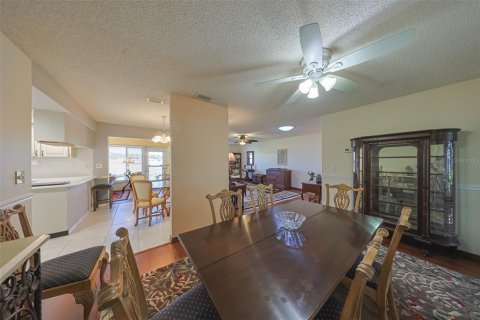 Condominio en venta en Sun City Center, Florida, 2 dormitorios, 163.04 m2 № 1719801 - foto 25