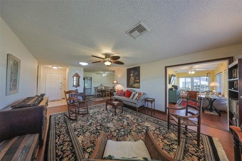 Condominio en venta en Sun City Center, Florida, 2 dormitorios, 163.04 m2 № 1719801 - foto 23