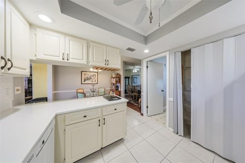 Condominio en venta en Sun City Center, Florida, 2 dormitorios, 163.04 m2 № 1719801 - foto 16