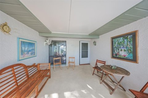 Condominio en venta en Sun City Center, Florida, 2 dormitorios, 163.04 m2 № 1719801 - foto 11