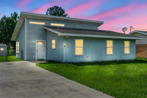 House in Ocala, Florida 3 bedrooms, 104.98 sq.m. № 1898587 - photo 2