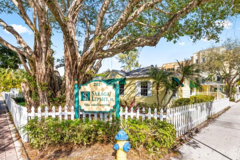 House in Delray Beach, Florida 6 bedrooms, 210.7 sq.m. № 2251459 - photo 11