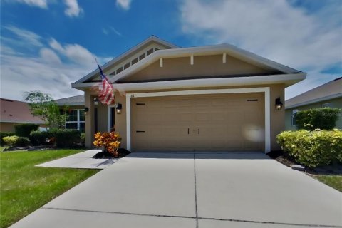 Villa ou maison à louer à Winter Haven, Floride: 4 chambres, 208.84 m2 № 1911540 - photo 1