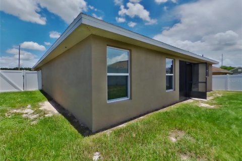 Villa ou maison à louer à Winter Haven, Floride: 4 chambres, 208.84 m2 № 1911540 - photo 16