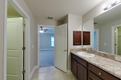 Villa ou maison à louer à Winter Haven, Floride: 4 chambres, 208.84 m2 № 1911540 - photo 10