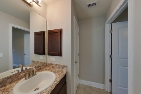 Villa ou maison à louer à Winter Haven, Floride: 4 chambres, 208.84 m2 № 1911540 - photo 8