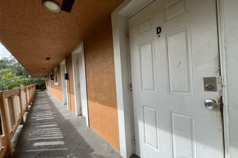 Immobilier commercial à vendre à Fort Lauderdale, Floride: 451.04 m2 № 1967369 - photo 27